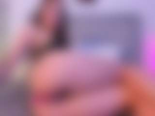 Live cam show with Danna Roberts - Facial on instabang