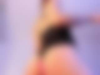 Live cam show with Danna Roberts - HD on Lustler