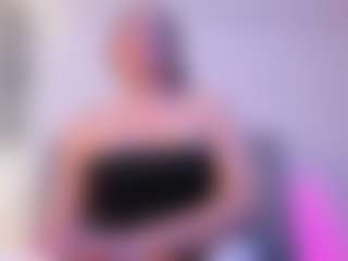 Live cam show with Danna Roberts - Yoga on infinitiblacc.com
