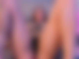 Live cam show with Danna Roberts - Public Brown Hair on sexytreat.net
