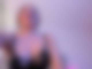 Live cam show with Danna Roberts - Fingering on Fling VIP Chat