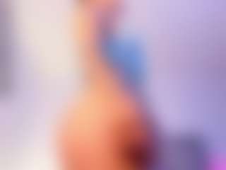 Live cam show with Danna Roberts - Asshole Brown Hair on Camsoda