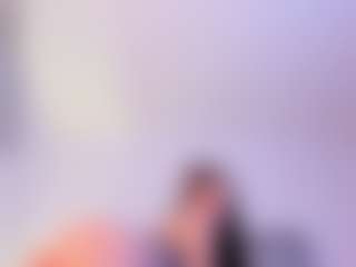Live cam show with Danna Roberts - Athletic Public on Dare Cams