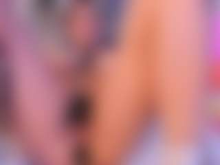 Live cam show with Danna Roberts - Public Brown Hair on Camsoda Late Night