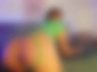 Emy Cross's Live Sex Cam Show