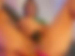 Emy Cross's Live Sex Cam Show