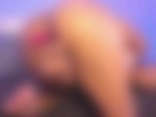 Emy Cross's Live Sex Cam Show