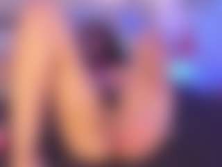 Emy Cross's Live Sex Cam Show