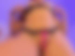 Emy Cross's Live Sex Cam Show