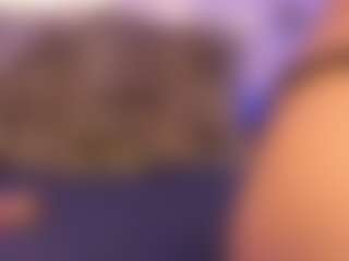 Emy Cross's Live Sex Cam Show