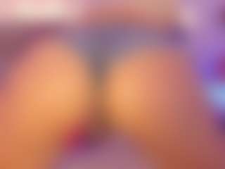 Emy Cross's Live Sex Cam Show