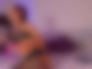 Live cam show with Emy Cross - Fingers on Camsoda