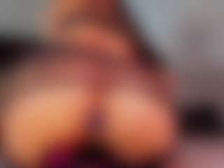 Emy Cross's Live Sex Cam Show