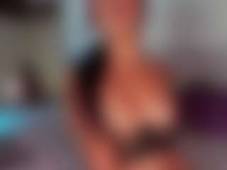 Emy Cross's Live Sex Cam Show