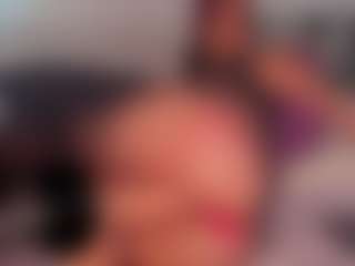Emy Cross's Live Sex Cam Show