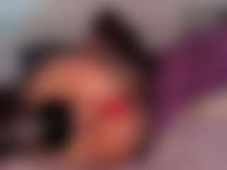 Emy Cross's Live Sex Cam Show