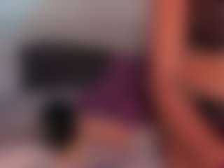 Emy Cross's Live Sex Cam Show