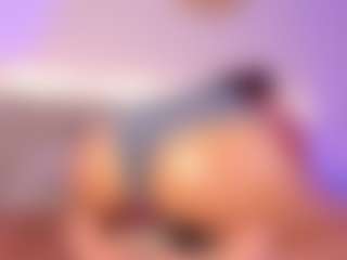 Emy Cross's Live Sex Cam Show
