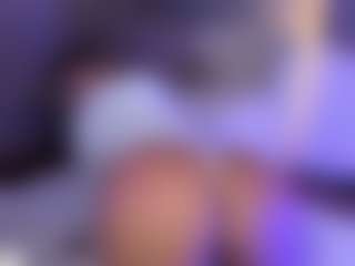 Live cam show with Fernanda-C - Teen (18+) on Soda Cam