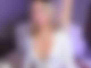 Live cam show with Fernanda-C - Teen (18+) on Latina Girls