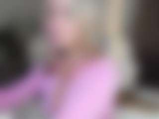 Live cam show with Fernanda-C - Spank Blonde Hair on sexylive.show
