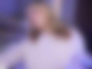 Live cam show with Fernanda-C - Shaved Pussy Teen (18+) on livesuperchat.net