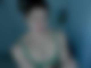 Live cam show with LiisaRay - Bisexual on Dare Cams