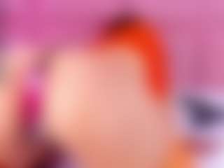 Live cam show with Lily Roxi - Ass Bouncing on AdultVida.com