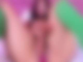 Live cam show with Lily Roxi - Lovense Brown Hair on Camsoda