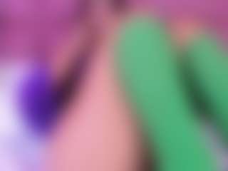 Live cam show with Lily Roxi - Curvy Young Adult on Fling VIP Chat