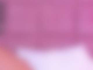 Live cam show with Lily Roxi - Squirt on Camsoda