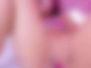 Live cam show with Lily Roxi - Teen (18+) on xfollow cams