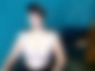 Live cam show with Sunny-Rayz - Mature on madthumbs