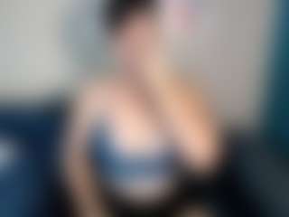 Live cam show with Sunny-Rayz - Hairy Pussy on StripNow