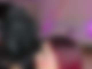 Live cam show with charolbruce - Brown Eyes on googirlz