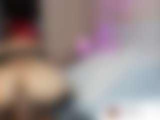 charolbruce's Live Sex Cam Show