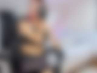 charolbruce's Live Sex Cam Show