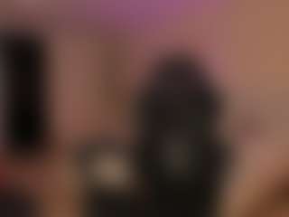 Live cam show with charolbruce - Mistress on Hubzter Live