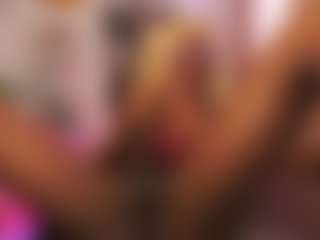 Live cam show with euphoricbunny - Tease on UwU Esports