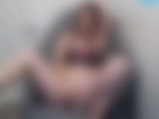 Ittyzbitz's Live Sex Cam Show