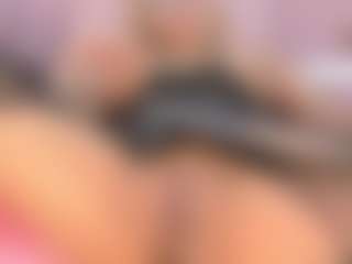 CataleyaBianchi's Live Sex Cam Show