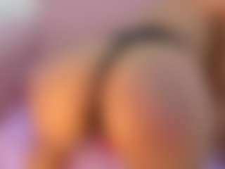 CataleyaBianchi's Live Sex Cam Show