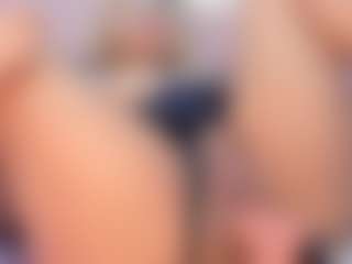 CataleyaBianchi's Live Sex Cam Show