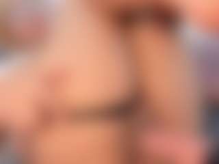 Live cam show with CataleyaBianchi - Small Tits on sexytreat.net