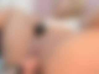 CataleyaBianchi's Live Sex Cam Show