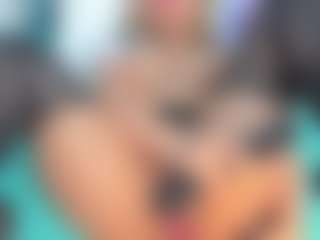 CataleyaBianchi's Live Sex Cam Show