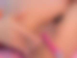 Live cam show with CataleyaBianchi - Spank on Free Soda