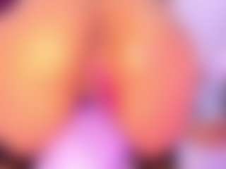 CataleyaBianchi's Live Sex Cam Show