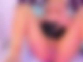 CataleyaBianchi's Live Sex Cam Show