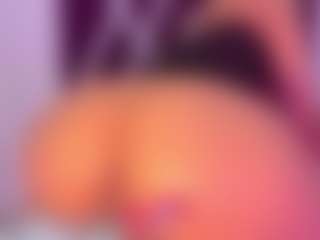 CataleyaBianchi's Live Sex Cam Show